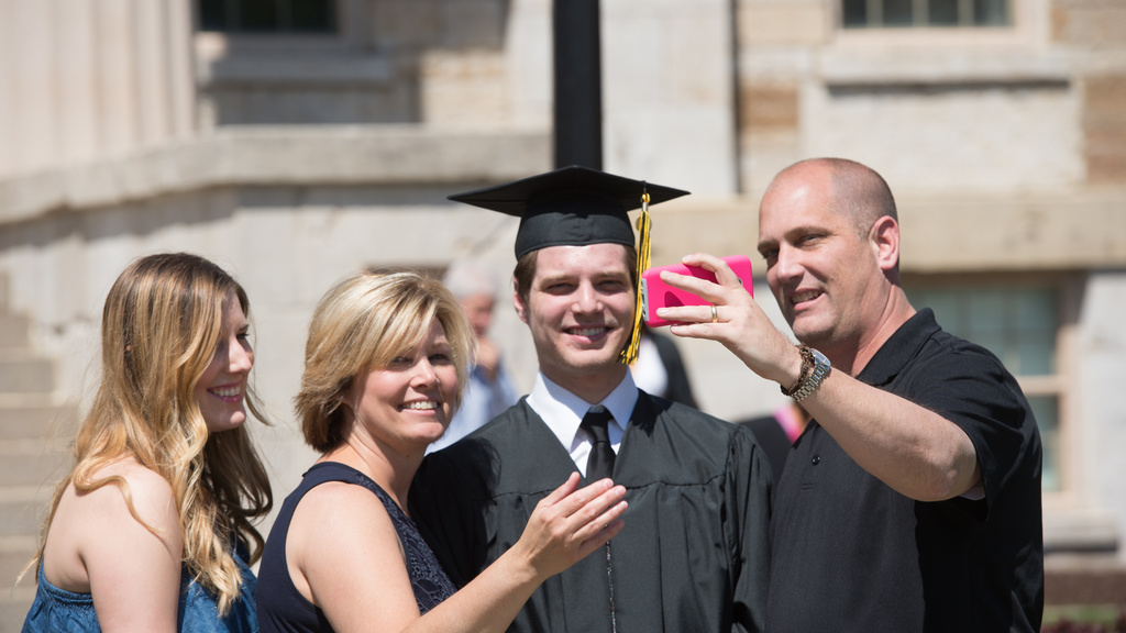 graduation selfie